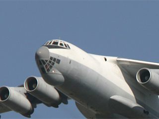 В Луганске ракетой сбит Ил-76 В Луганске ракетой сбит Ил-76