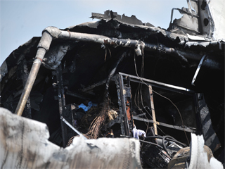 Военные бросили горящий Ил-76 Военные бросили горящий Ил-76