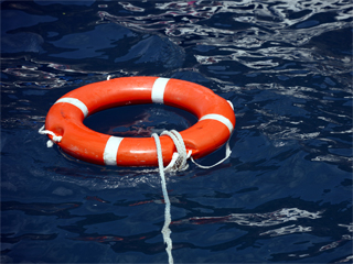 На Амуре затонула лодка с пограничниками На Амуре затонула лодка с пограничниками