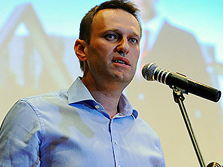 К Навальному нагрянули с обыском К Навальному нагрянули с обыском