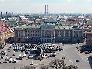 Матвиенко предложила брать налог с туристов Матвиенко предложила брать налог с туристов