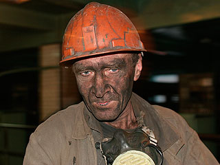 Шахтеры встанут под знамена ДНР Шахтеры встанут под знамена ДНР