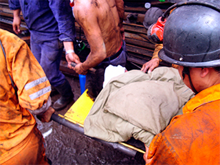 При взрыве шахты под Оренбургом погибли люди При взрыве шахты под Оренбургом погибли люди