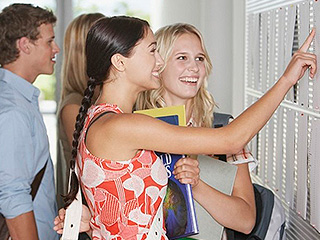 Абитуриентам установили минимальные баллы Абитуриентам установили минимальные баллы