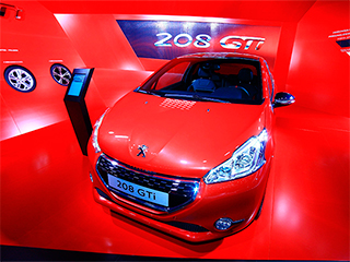 Peugeot представил 208 GTi 30th Anniversary Peugeot представил 208 GTi 30th Anniversary