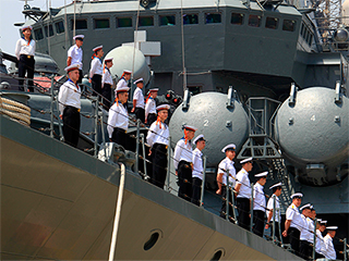 Россия увеличит число кораблей в Крыму Россия увеличит число кораблей в Крыму