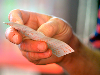 Американцы по ошибке выбросили миллион Американцы по ошибке выбросили миллион