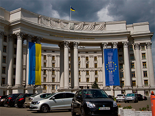 За действиями Киева стоят разведчики За действиями Киева стоят разведчики