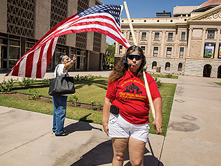 Американцы не чувствуют себя свободными Американцы не чувствуют себя свободными