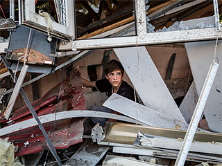 Как бомбили детдом в Славянске Как бомбили детдом в Славянске