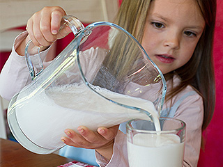 В России запретили украинское молоко В России запретили украинское молоко