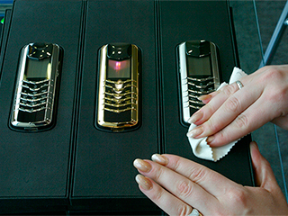 Vertu променял Ferrari на Bentley Vertu променял Ferrari на Bentley