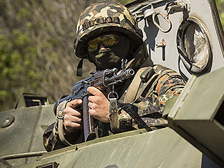 В Славянске расстреляли матерей ополченцев В Славянске расстреляли матерей ополченцев