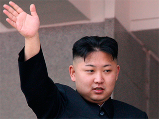 Ким Чен Ын пришел к мертвому деду Ким Чен Ын пришел к мертвому деду