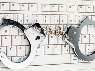 МИД: США похитили русского хакера МИД: США похитили русского хакера