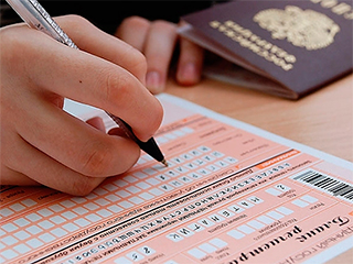 Школьникам разрешат пересдать ЕГЭ осенью Школьникам разрешат пересдать ЕГЭ осенью