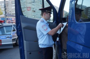 Брянские маршрутчики и таксисты пренебрегают правилами дорожного движения