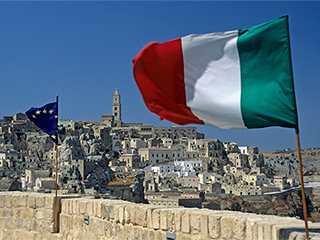 Италию обвинили в любви к России Италию обвинили в любви к России