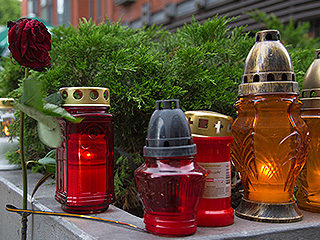 Девочка ожила на своих похоронах Девочка ожила на своих похоронах