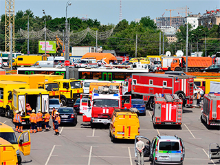 Как москвичи помогают друг другу Как москвичи помогают друг другу