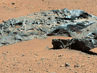 Curiosity нашел на Марсе железный метеорит Curiosity нашел на Марсе железный метеорит