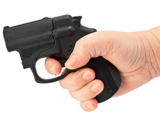 Сибиряк расстрелял мешавших спать детей Сибиряк расстрелял мешавших спать детей