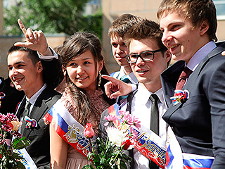 Выпускников научат любить Родину Выпускников научат любить Родину