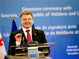 Порошенко пригласил экспертов из России Порошенко пригласил экспертов из России