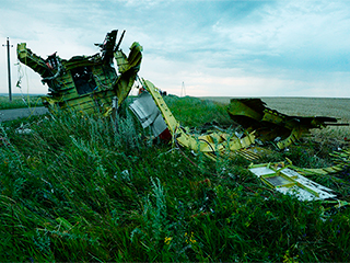 Силовики обстреляли малайзийских экспертов Силовики обстреляли малайзийских экспертов