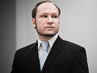 Брейвик призвал отказаться от насилия Брейвик призвал отказаться от насилия