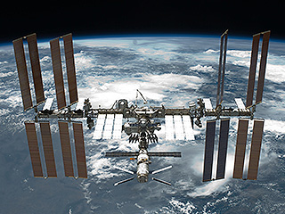 МКС спасают от катастрофы МКС спасают от катастрофы