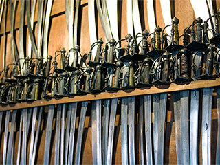 Холодное оружие пустят в свободную продажу Холодное оружие пустят в свободную продажу