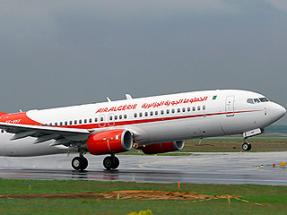 Самолет Air Algerie рухнул в столице Нигера Самолет Air Algerie рухнул в столице Нигера