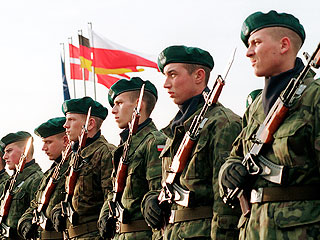 НАТО в Польше готовится к войне с Россией НАТО в Польше готовится к войне с Россией