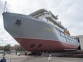 На воду спущено новейшее транспортное судно На воду спущено новейшее транспортное судно