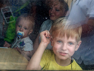 ОП просит вывезти из Украины больных детей ОП просит вывезти из Украины больных детей