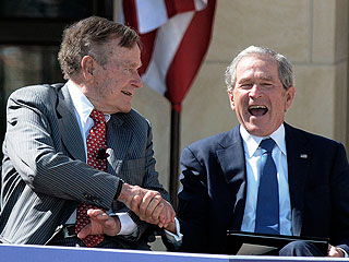 Джордж Буш рассказал правду об отце Джордж Буш рассказал правду об отце