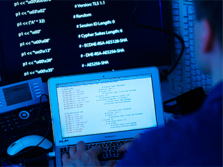 Британские вузы начнут готовить кибершпионов Британские вузы начнут готовить кибершпионов