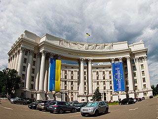 Украина вводит санкции против России Украина вводит санкции против России