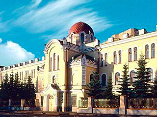 ПФР уличили в желании шиковать ПФР уличили в желании шиковать