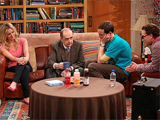 Актерам "Большого взрыва" удался шантаж Актерам "Большого взрыва" удался шантаж