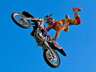 Экстремалы покорили Севастополь Экстремалы покорили Севастополь