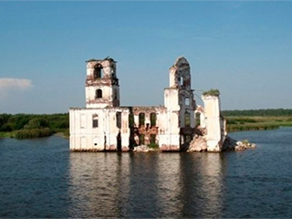 В Ярославской области всплыл древний город В Ярославской области всплыл древний город