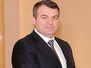 Новые обвинения против Сердюкова Новые обвинения против Сердюкова