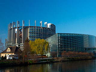 В ЕС хотят отменить санкции против России В ЕС хотят отменить санкции против России