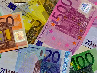 ЕС выделил Ираку пять миллионов евро ЕС выделил Ираку пять миллионов евро