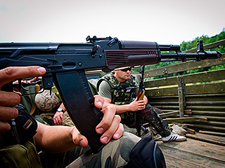 Донецк попал в огненное кольцо Донецк попал в огненное кольцо