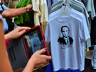 Майки с Путиным раскупили за сутки Майки с Путиным раскупили за сутки