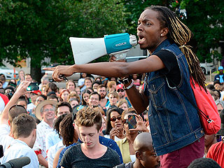 В США продолжаются массовые беспорядки В США продолжаются массовые беспорядки