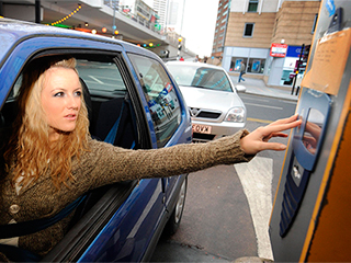 За парковку у вокзалов придется заплатить За парковку у вокзалов придется заплатить